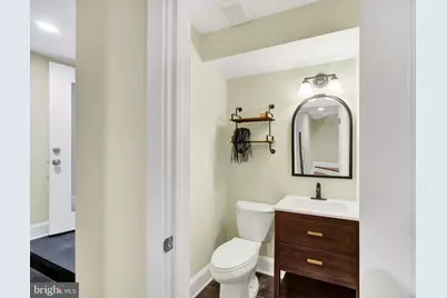 15 E Branch Lane #22, Baltimore, MD 21201 - Photo 9