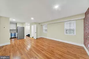 15 E Branch Ln, Baltimore, MD 21201 - Photo 7