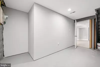 3427 Woodstock Avenue, Baltimore, MD 21213 - Photo 23