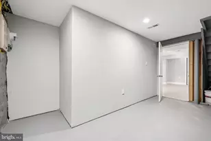 3427 Woodstock Ave, Baltimore, MD 21213 - Photo 23