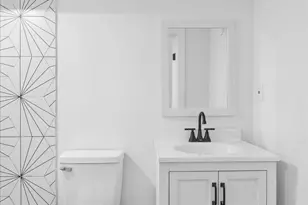 2440 E Biddle St, Baltimore, MD 21213 - Photo 15