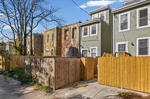 725 E 20th St, Baltimore, MD 21218 - Photo 43