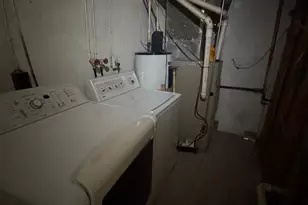 2705 Round Rd, Baltimore, MD 21225 - Photo 9