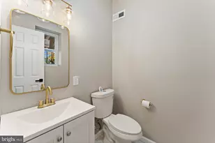 602 Denison St, Baltimore, MD 21229 - Photo 9