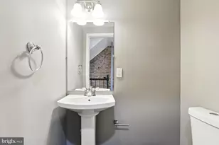 2220 Henneman Ave, Baltimore, MD 21213 - Photo 7