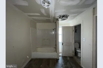 433 E Lynn Avenue, Baltimore, MD 21223 - Photo 11