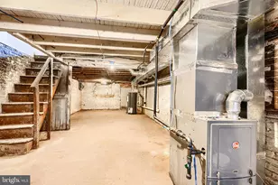 409 N Lakewood Ave, Baltimore, MD 21224 - Photo 29