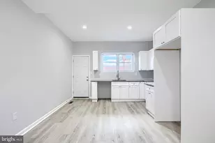 409 N Lakewood Ave, Baltimore, MD 21224 - Photo 9