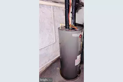 2711 Wilkens Avenue, Baltimore, MD 21223 - Photo 29