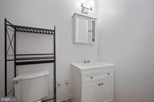 2422 Madison Ave, Baltimore, MD 21217 - Photo 11