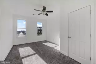 346 E 25th St, Baltimore, MD 21218 - Photo 21