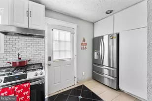 6513 Cleveland Ave, Baltimore, MD 21222 - Photo 7