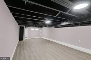 2576 W Baltimore Street W, Baltimore, MD 21223 - Photo 23