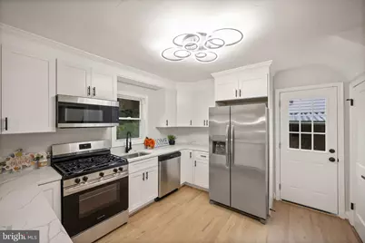 5601 Groveland Avenue, Baltimore, MD 21215 - Photo 11