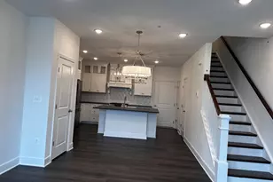 2504 W Peninsula Dr, Baltimore, MD 21230 - Photo 21