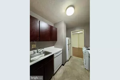 1 E University Parkway #804, Baltimore, MD 21218 - Photo 3