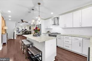 932 S Clinton Street S, Baltimore, MD 21224 - Photo 11