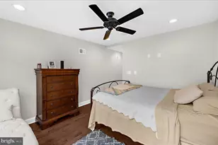 932 S Clinton Street S, Baltimore, MD 21224 - Photo 15