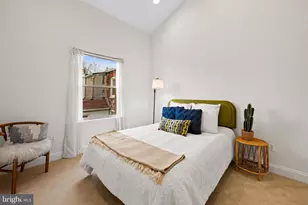 318 W 28th St, Baltimore, MD 21211 - Photo 15