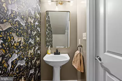 318 W 28th Street, Baltimore, MD 21211 - Photo 13