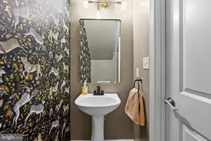 318 W 28th St, Baltimore, MD 21211 - Photo 13