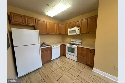 422 W Franklin Street #1B, Baltimore, MD 21201 - Photo 5