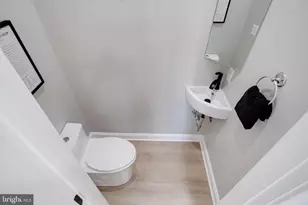 1300 S Baylis St, Baltimore, MD 21224 - Photo 23