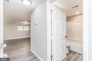 4006 Pinewood Ave, Baltimore, MD 21206 - Photo 13