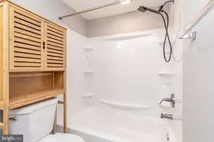 4006 Pinewood Ave, Baltimore, MD 21206 - Photo 11