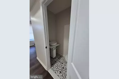 2015 E Fairmount Avenue, Baltimore, MD 21231 - Photo 5