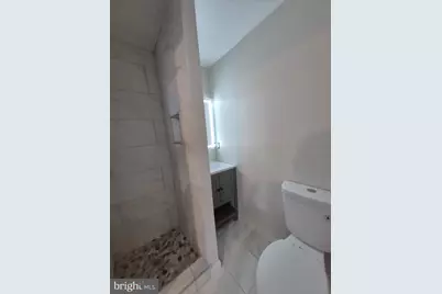 2015 E Fairmount Avenue, Baltimore, MD 21231 - Photo 9