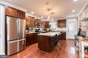 211 S Clinton St, Baltimore, MD 21224 - Photo 9