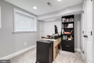 211 S Clinton St, Baltimore, MD 21224 - Photo 21