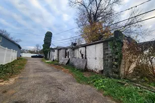 Garages Behind 3604 Howard Park Ave, Baltimore, MD 21207 - Photo 7