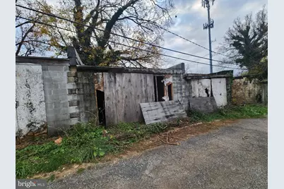 Garages Behind 3604 Howard Park Ave, Baltimore, MD 21207 - Photo 3
