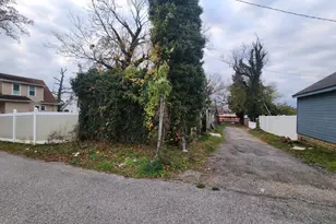 Garages Behind 3604 Howard Park Ave, Baltimore, MD 21207 - Photo 13