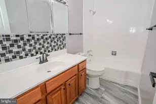 3737 Clarks Ln, Baltimore, MD 21215 - Photo 17