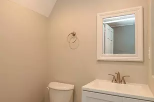 18 W Franklin St, Baltimore, MD 21201 - Photo 13