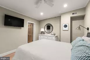 922 S Kenwood Ave, Baltimore, MD 21224 - Photo 15