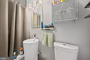 2815 Parkwood Ave, Baltimore, MD 21217 - Photo 9