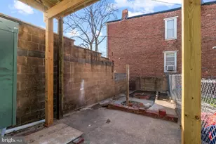 829 W Barre, Baltimore, MD 21230 - Photo 29