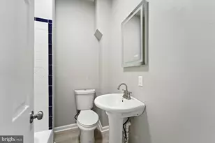 2100 Homewood Ave, Baltimore, MD 21218 - Photo 11