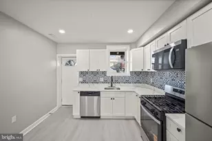 217 N Port St, Baltimore, MD 21224 - Photo 9