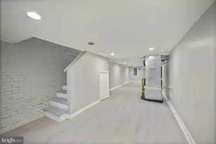 217 N Port St, Baltimore, MD 21224 - Photo 21