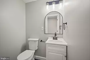 217 N Port St, Baltimore, MD 21224 - Photo 11