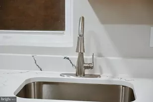 2214 E Fayette St, Baltimore, MD 21231 - Photo 17