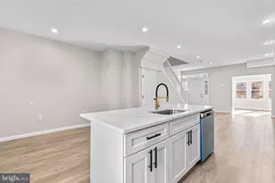 2846 Oakley Ave, Baltimore, MD 21215 - Photo 3