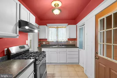 5921 Burgess Avenue, Baltimore, MD 21214 - Photo 9