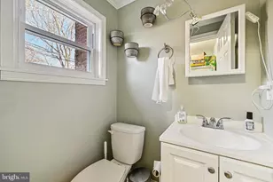 616 E 33rd St, Baltimore, MD 21218 - Photo 21