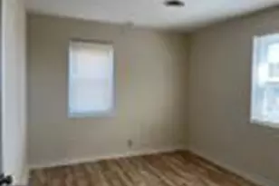 537 Wildwood Pkwy, Baltimore, MD 21229 - Photo 9